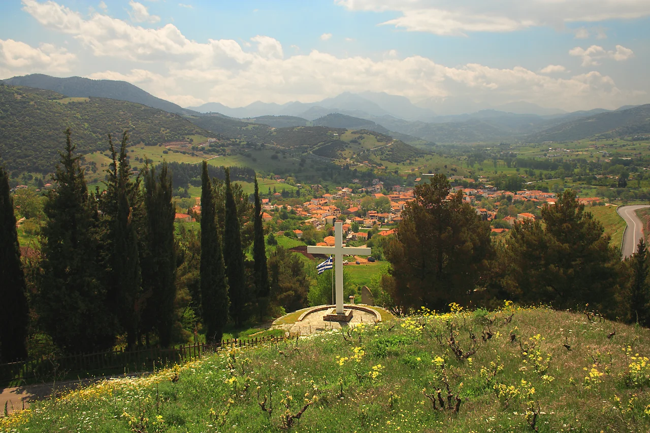 Kalavrita / Kalavryta,
Ort in de:Achaia auf der de:Peloponnes in 740m.
Small town in en:Achaia, en:Peloponnese, en:Greece 2220ft.